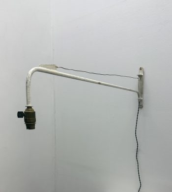 Object:  Petite Potence Jean Prouvé